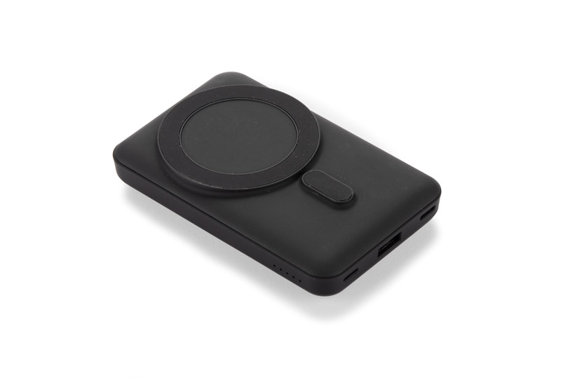 Powerbank VELOCE 10000 mAh se prevodi kao: 
Powerbank VELOCE 10000 mAh 

Ako želite prirodni prevod:
Prenosivi punjač VELOCE 10000 mAh