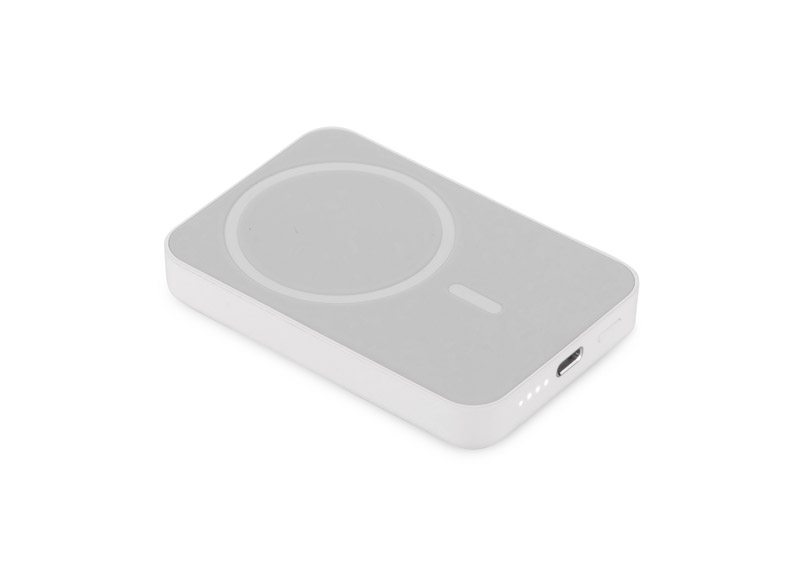 Powerbank PRESTI 5000 mAh 18W se prevodi kao: 
Punjac baterija PRESTI 5000 mAh 18W